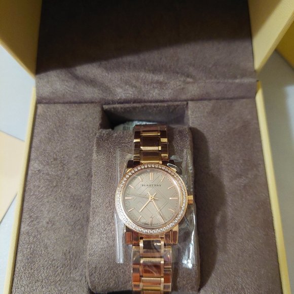 BURBERRY Diamond Rose Gold Watch - NEW! - Picture 5 of 16